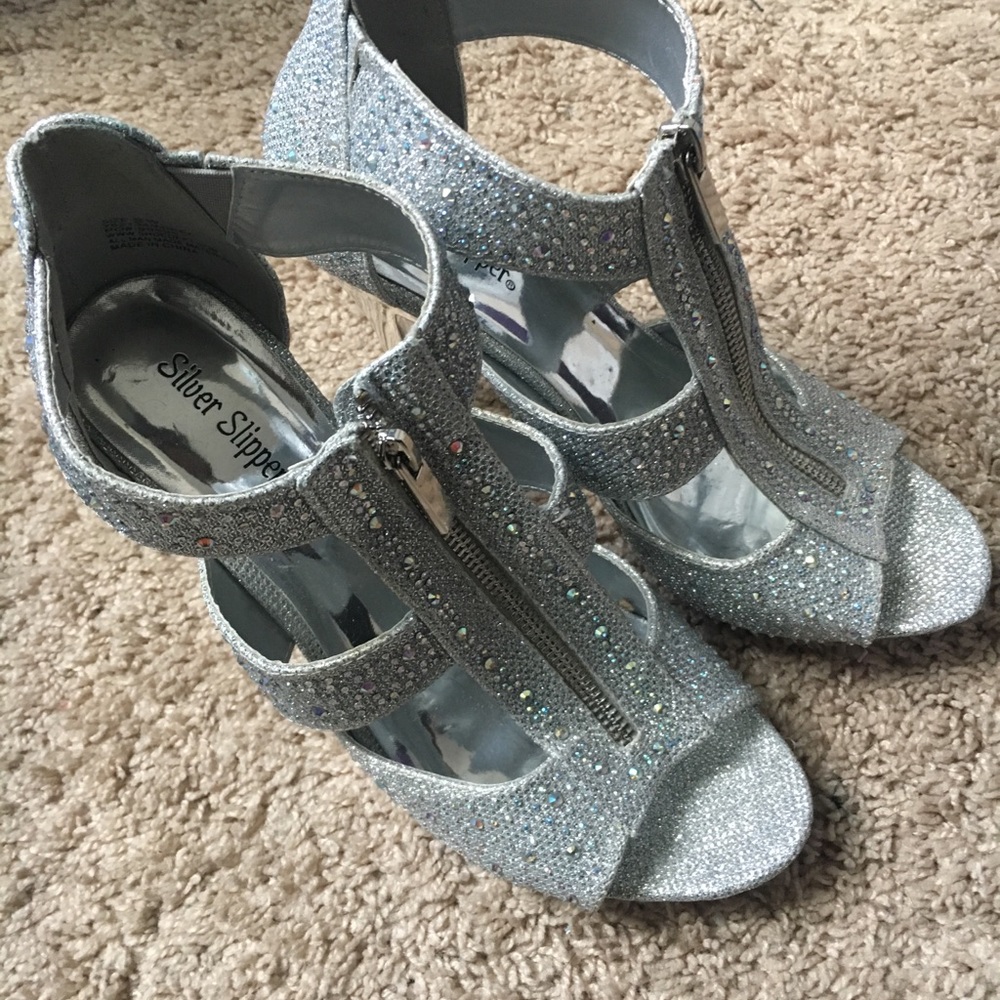 Women’s shoes